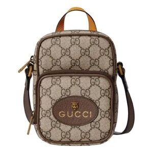 A504- 💯 % authentic Gucci NEO Vintage GG Supreme crossbody bag